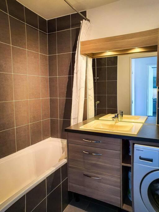 Le Mont Royal Apartment Ла Сиота Екстериор снимка